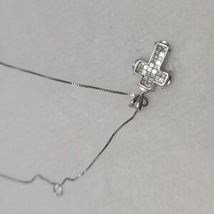 Elegant Silver Cross Necklace